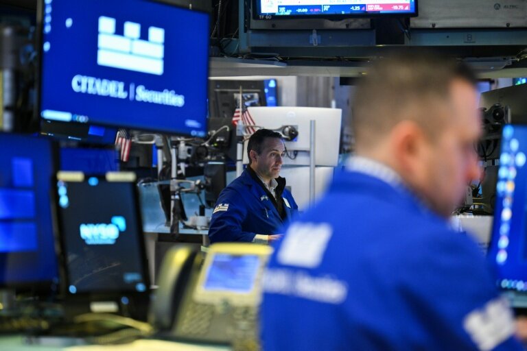 Un opérateur à la Bourse de New York, le 29 avril 2025. © ANGELA WEISS