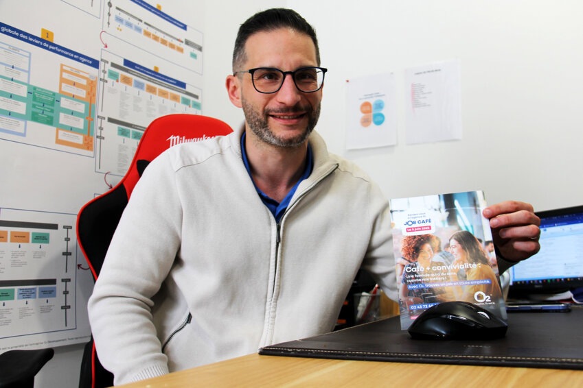 © Emmanuel Varrier. «Quand vous savez faire le ménage pour les particuliers, vous pouvez aisément le faire pour les professionnels. Nos équipes sont expertes dans leurs interventions à domicile», assure Jérémy Ledrich, le gérant de l’agence O2 de Saint-Max.