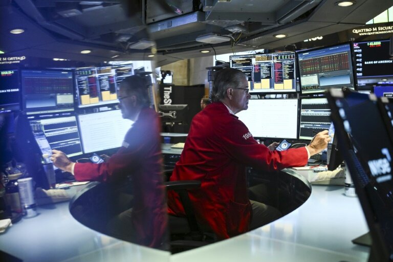 Un opérateur à la Bourse de New York, le 13 juin 2025 © ANGELA WEISS