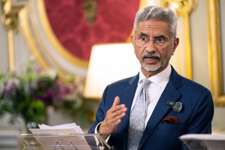 Le ministre indien des Affaires étrangères Subrahmanyam Jaishankar lors d'une conférence de presse à Marseille, avec son homologue français Jean-Noël Barrot, le 13 juin 2025 © Miguel MEDINA