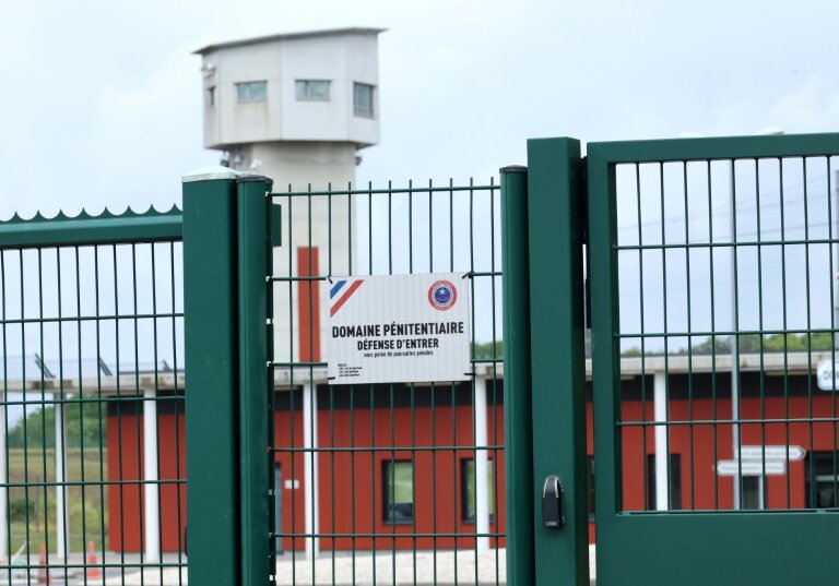 L'entrée de la prison de haute sécurité de Vendin-le-Vieil, le 22 juillet 2025 dans le Pas-de-Calais © FRANCOIS LO PRESTI