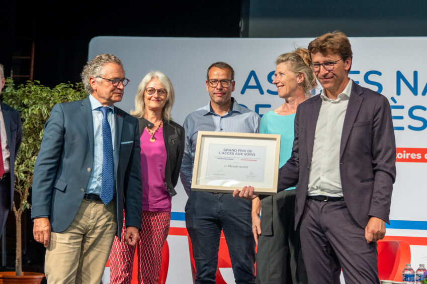 Le programme e-Meuse santé a été distingué par le Prix de l’Accès aux Soins 2025 lors des 2e Assises Nationales de l’Accès aux Soins organisées à Vendôme © e-Meuse santé / Bartosch Salmanski