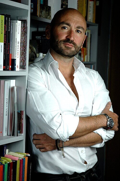 David Lelait-Helo, auteur et lauréat du Prix Métropolitain 2025 pour son ouvrage "Il était une femme étrange" © Wikimedia Commons