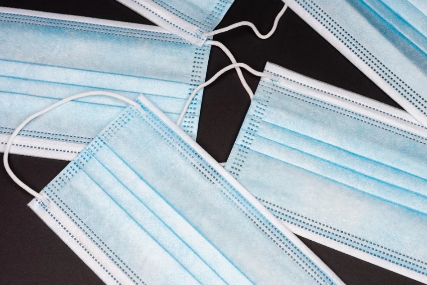 Pressequip maintient la fabrication des masques à Dannemarie-sur-Crête 