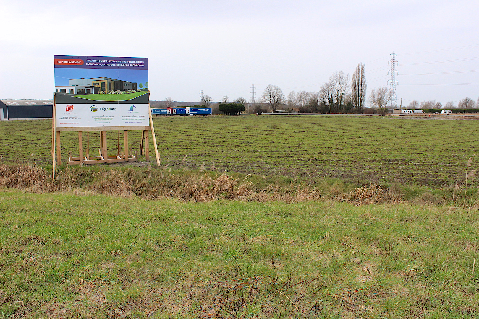 Logicobois s'installe à Holque