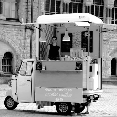 Un triporteur de glaces artisanales chic et authentique  