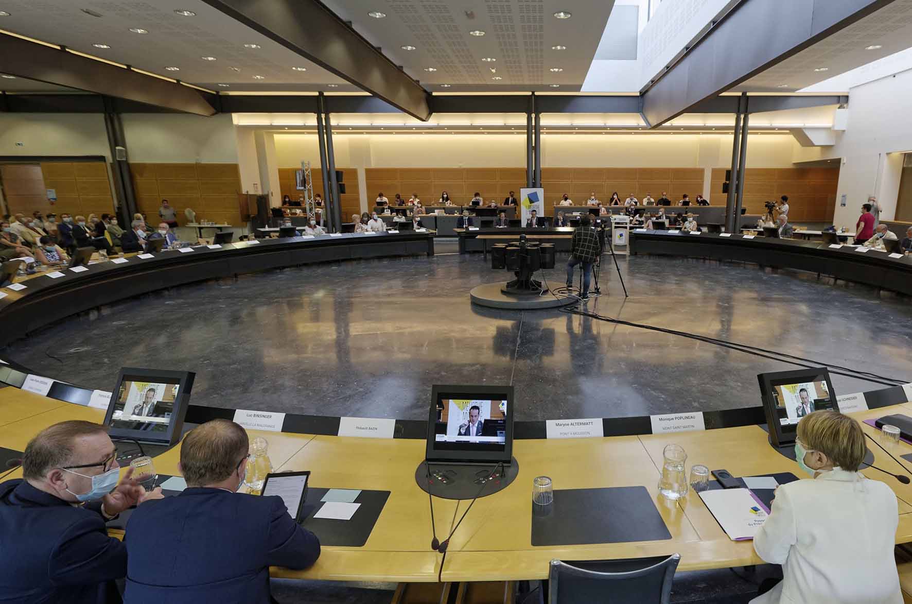 Coopération avec le réseau consulaire