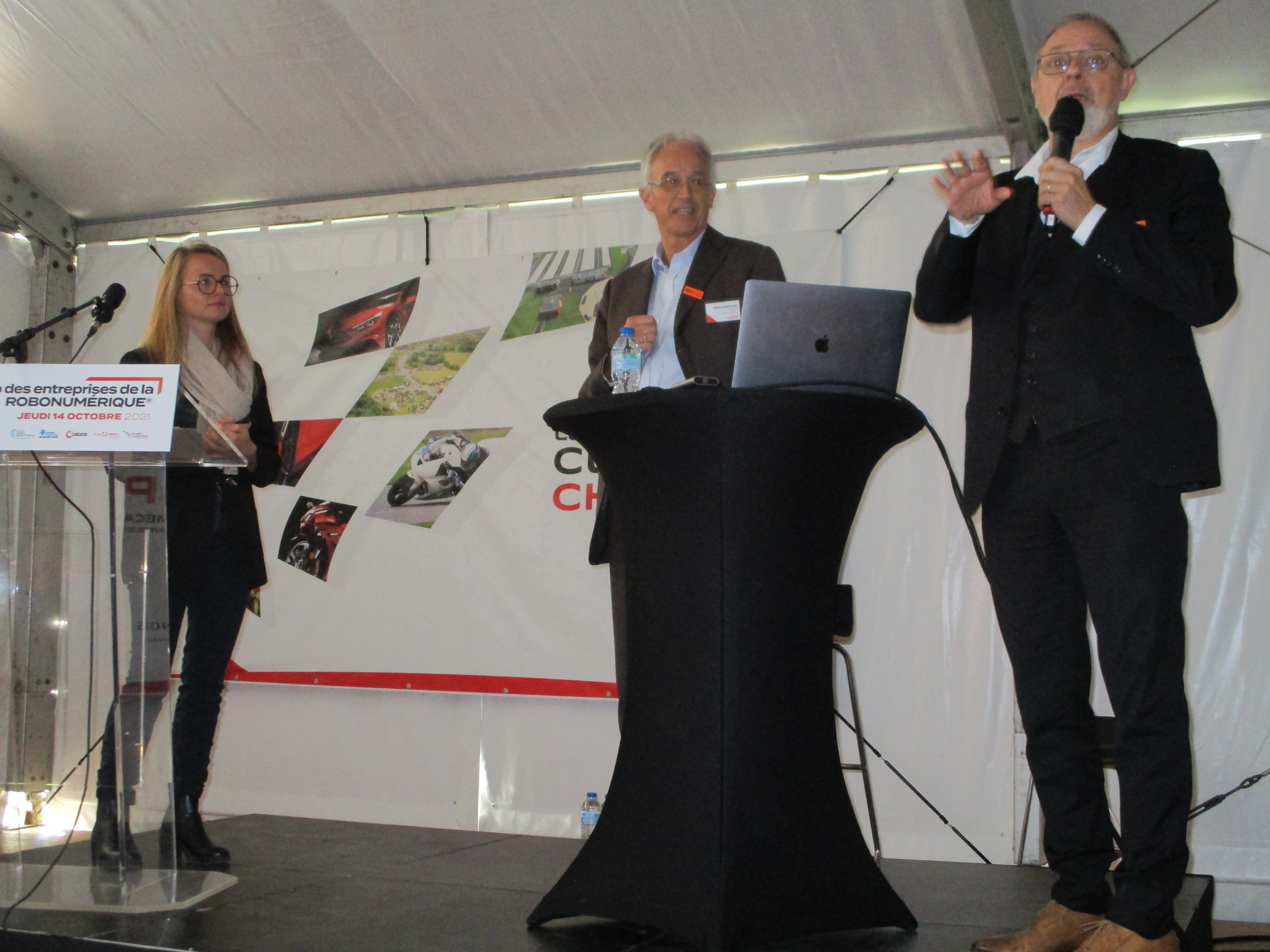 Travail hybride : danger ou opportunité pour les managers ? 