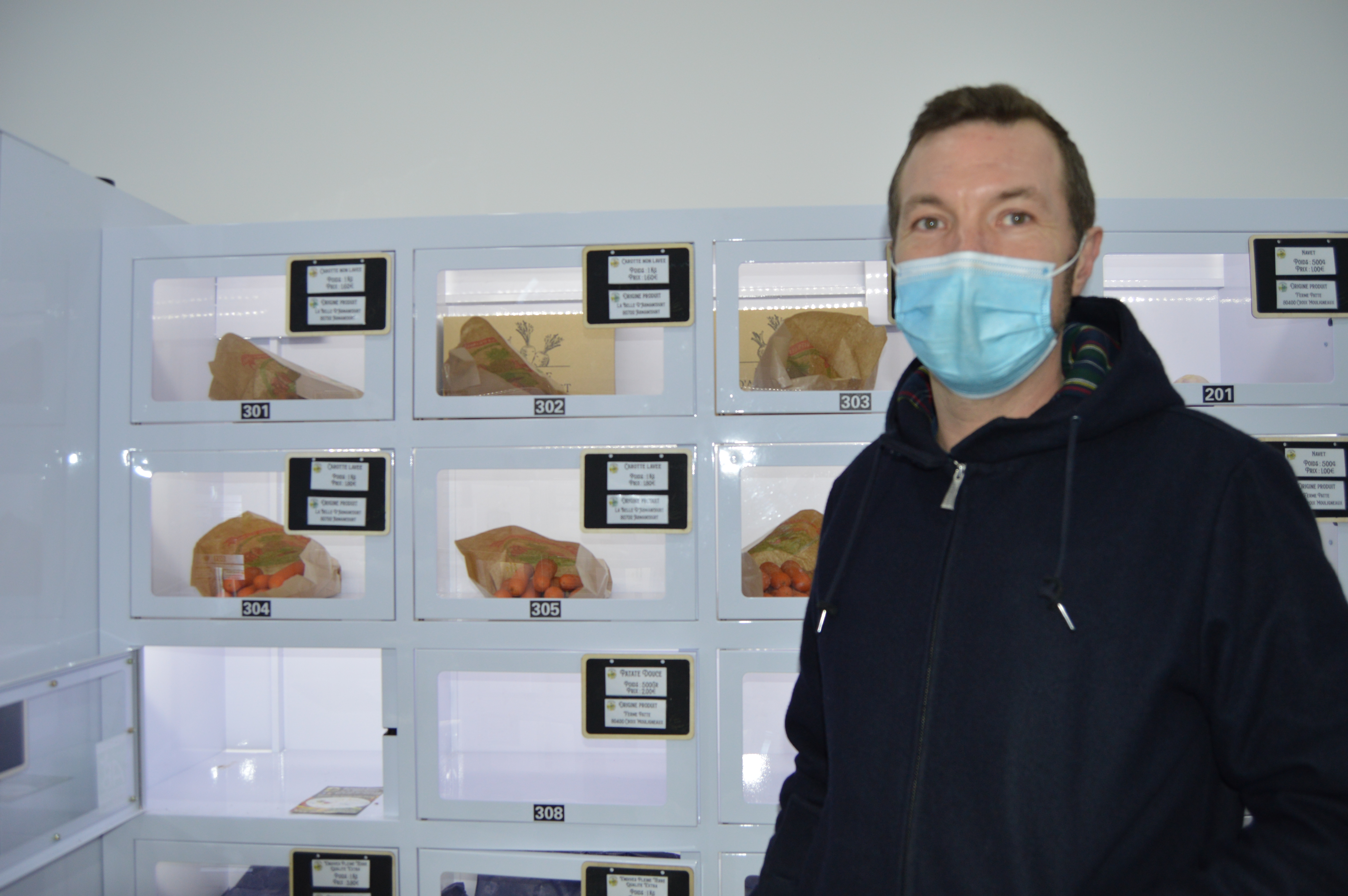 Le distributeur automatique : des casiers de produits frais et locaux à Roye