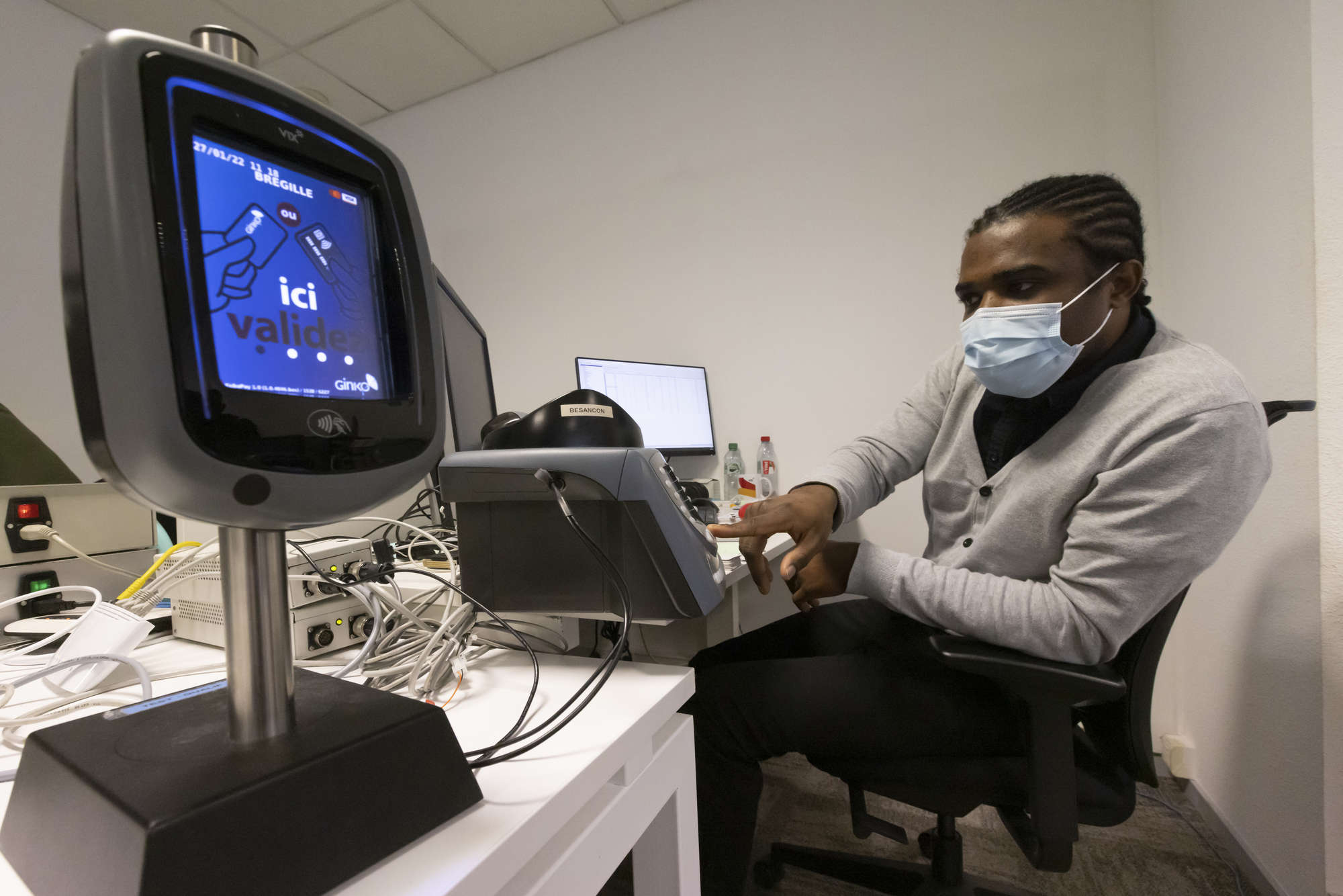 A Besançon, on valide son titre de transport avec sa carte bancaire