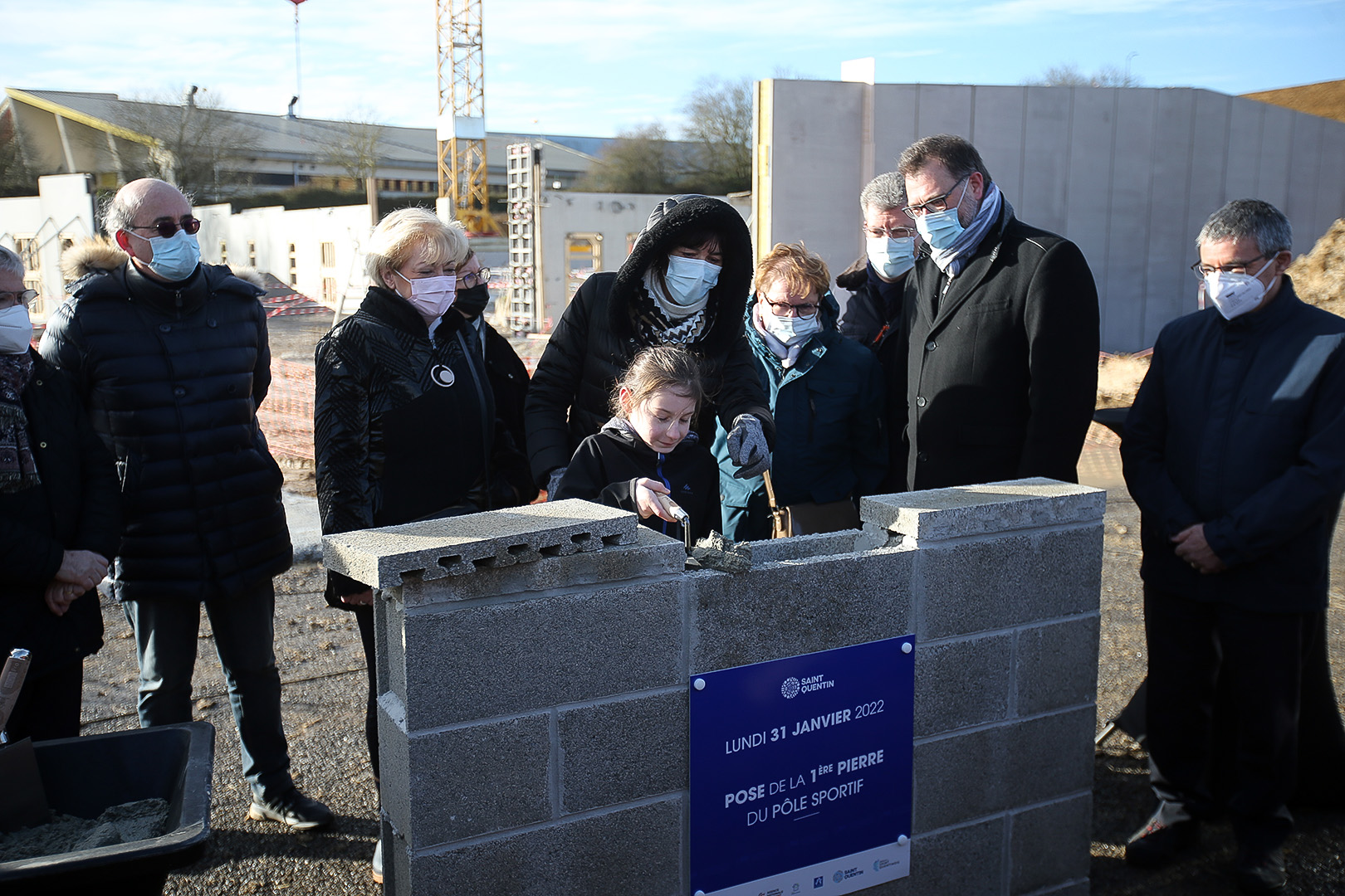 Pose de la première pierre du pôle sportif de Saint-Quentin
