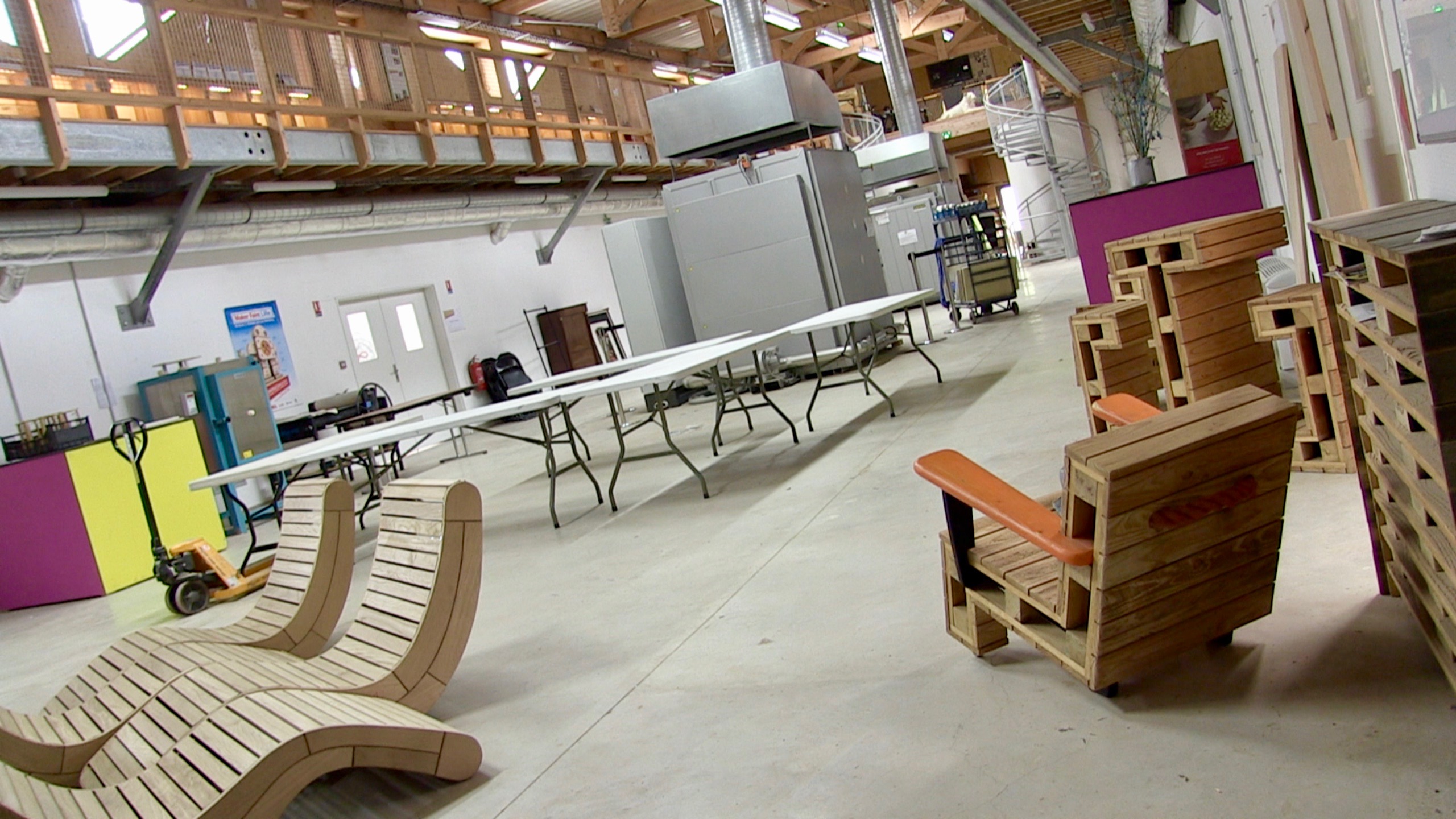 Les tiers-lieux, outil de politique publique de développement local ?