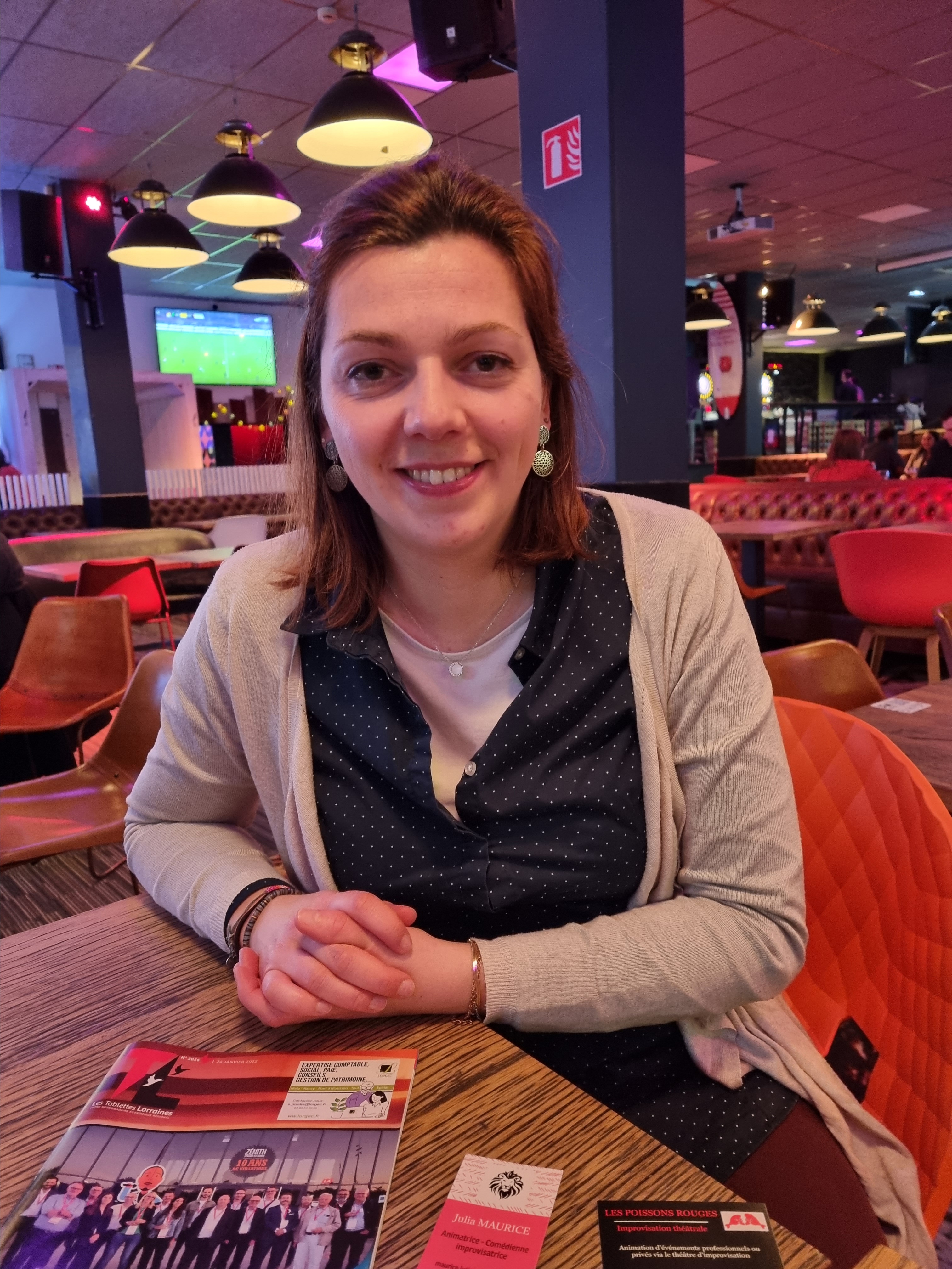 Julia Maurice, l’art de la comédie en entreprise