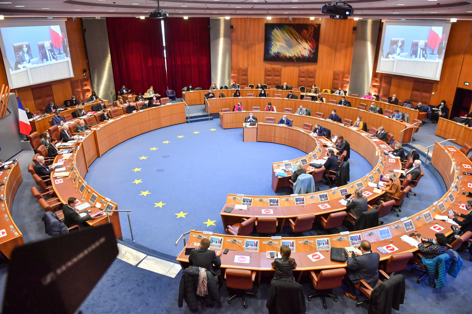 Conseil départemental du Pas-de-Calais : un budget 2022 dynamique et solidaire