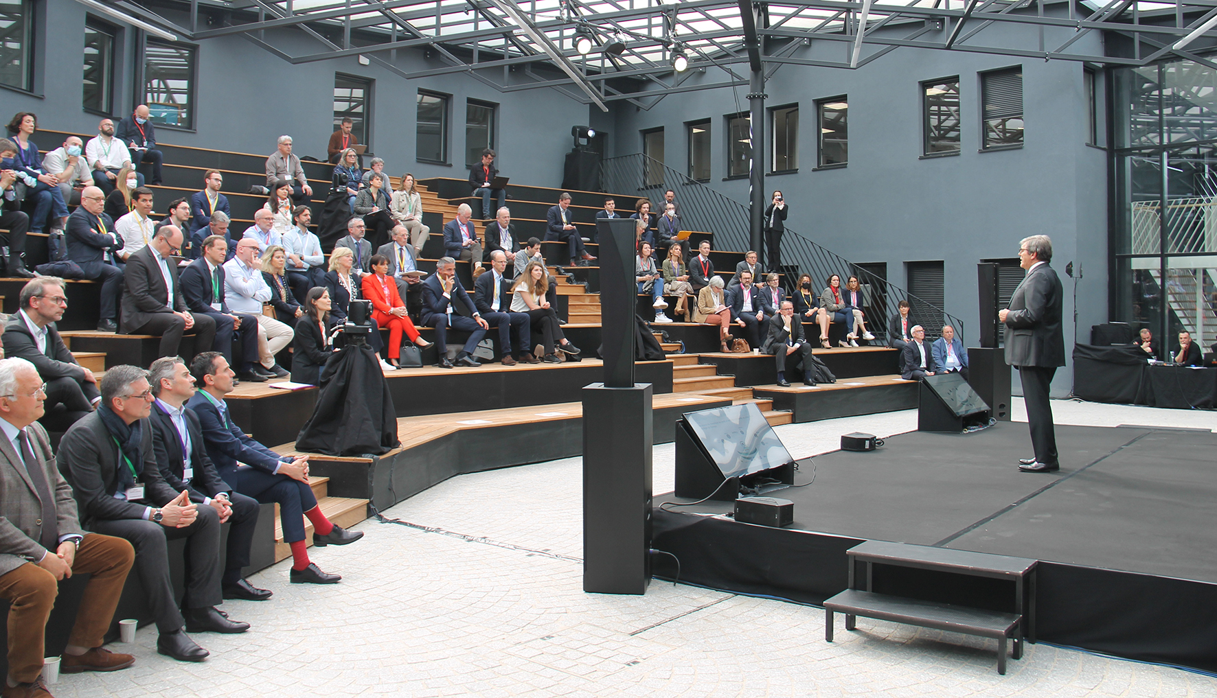  Pharmagest devient Equasens