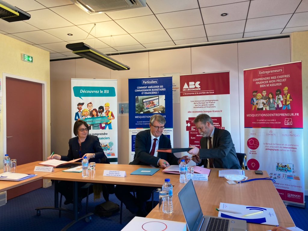 La région académique Bourgogne-Franche-Comté et la Banque de France signent une convention de partenariat