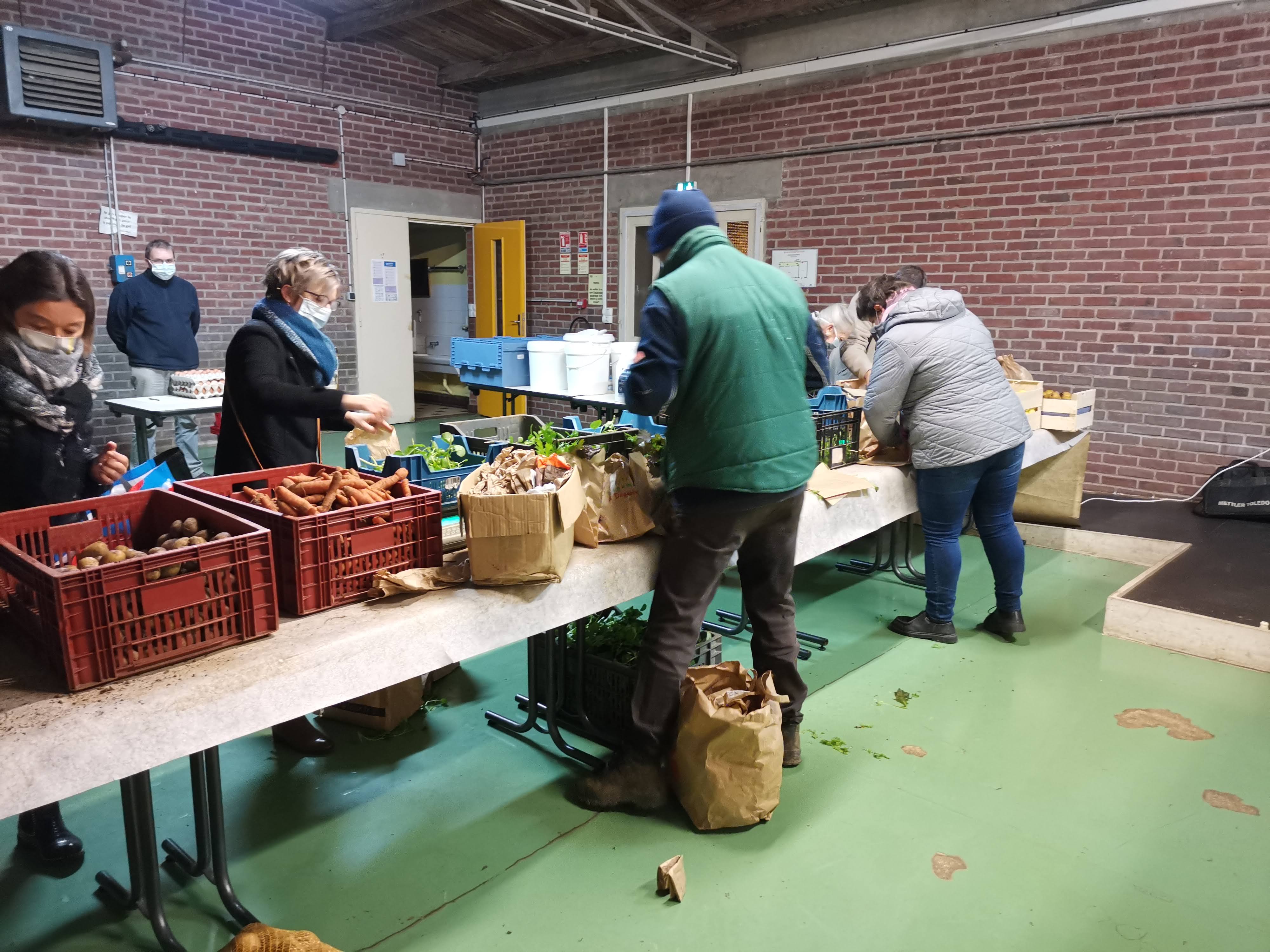 Aisne et Somme : Les Paniers solidaires, une initiative qui soutient les producteurs et les familles en difficulté 