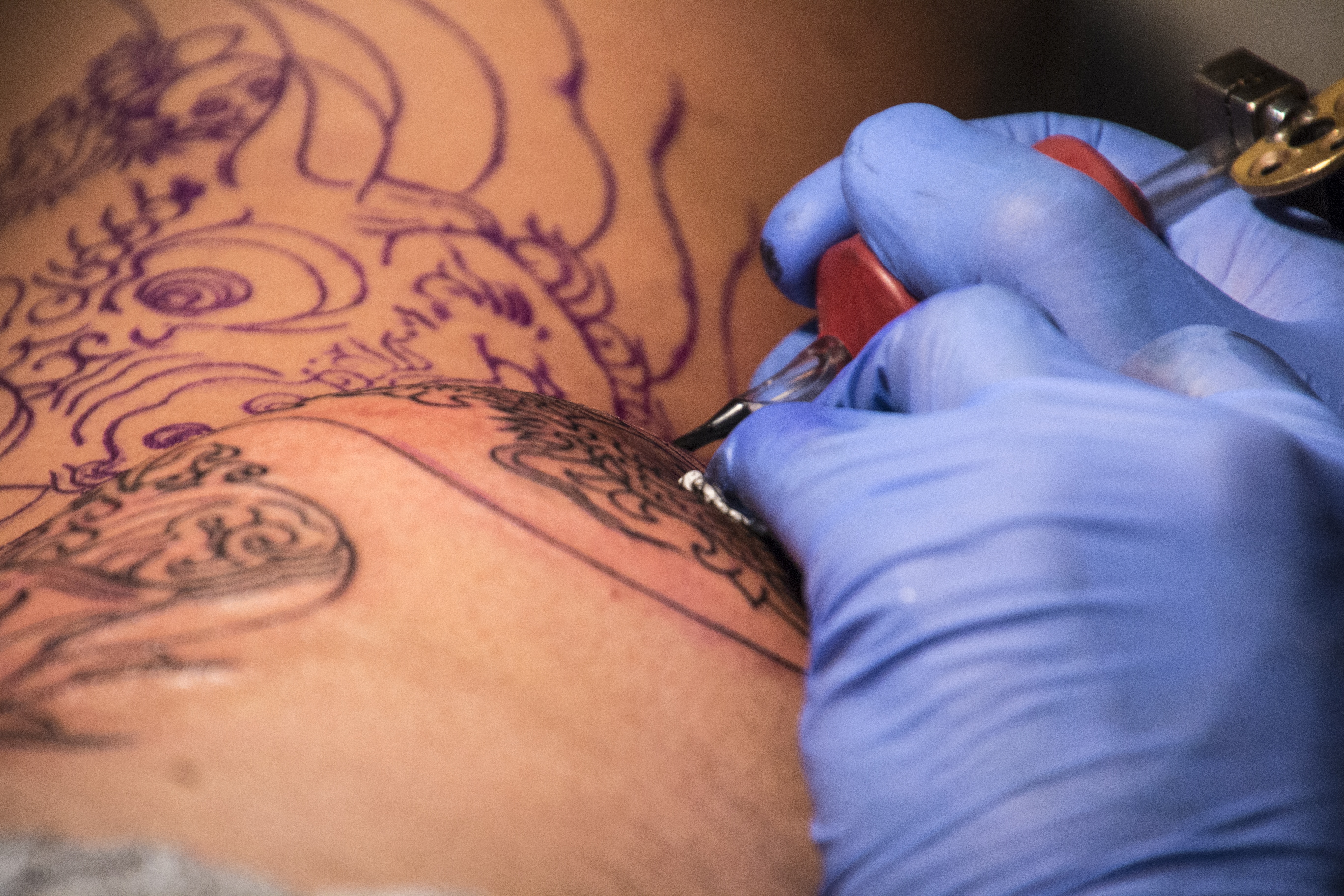 Les encres de tatouage dans la tourmente