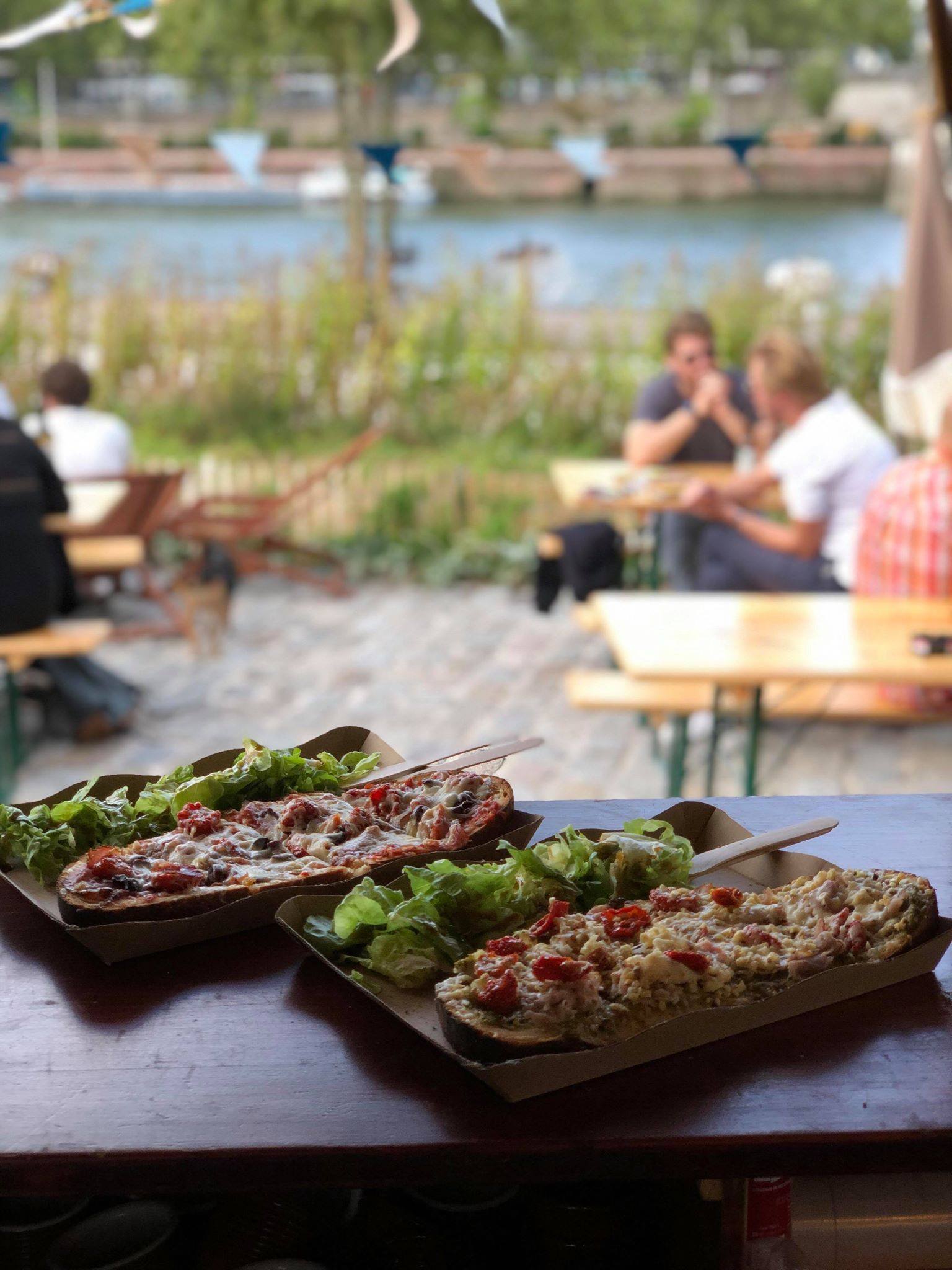 À Rouen, les food trucks animent l’été sur les bords de Seine