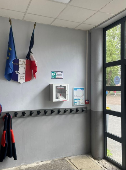 Pont-Sainte-Maxence s'associe avec le défibrillateur de Lifeaz