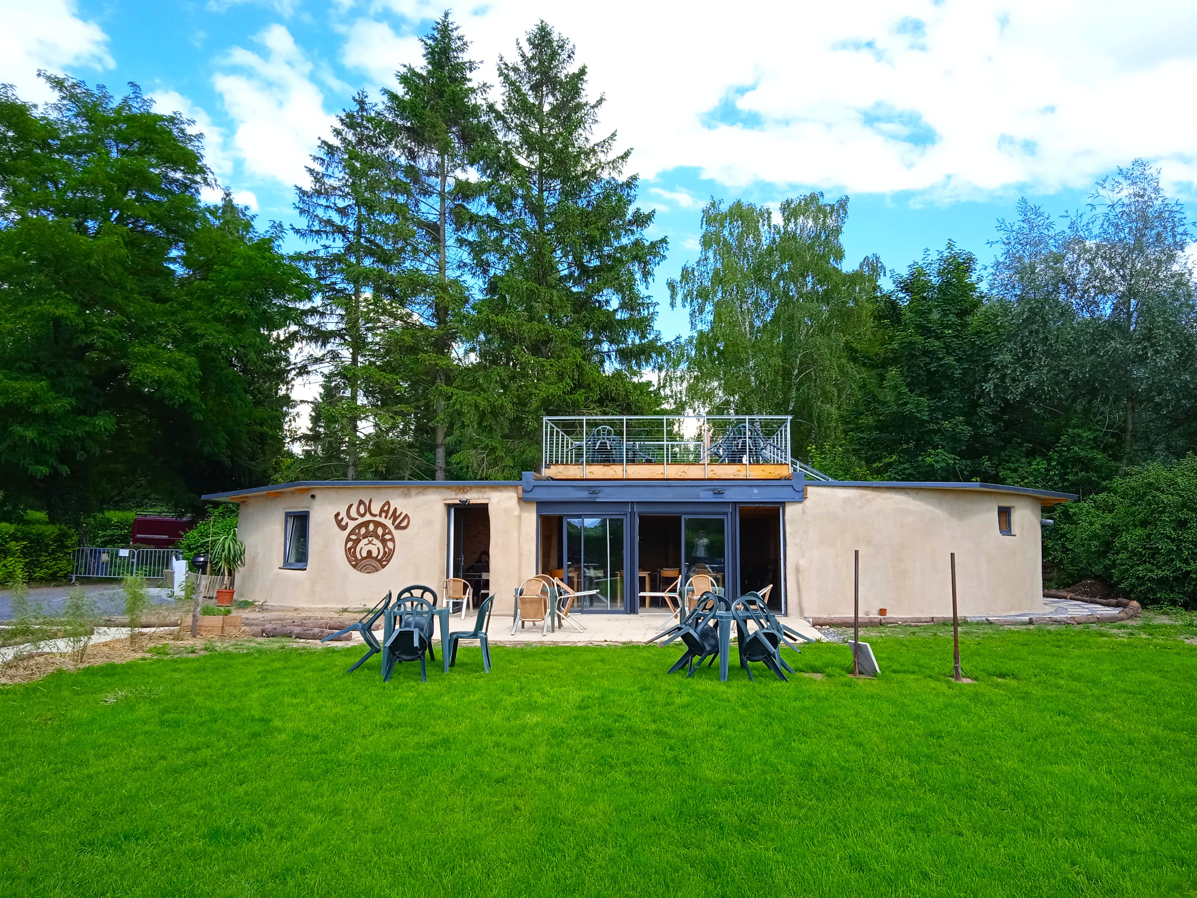 Ecoland à Palluel : un écolieu entre marais et forêt