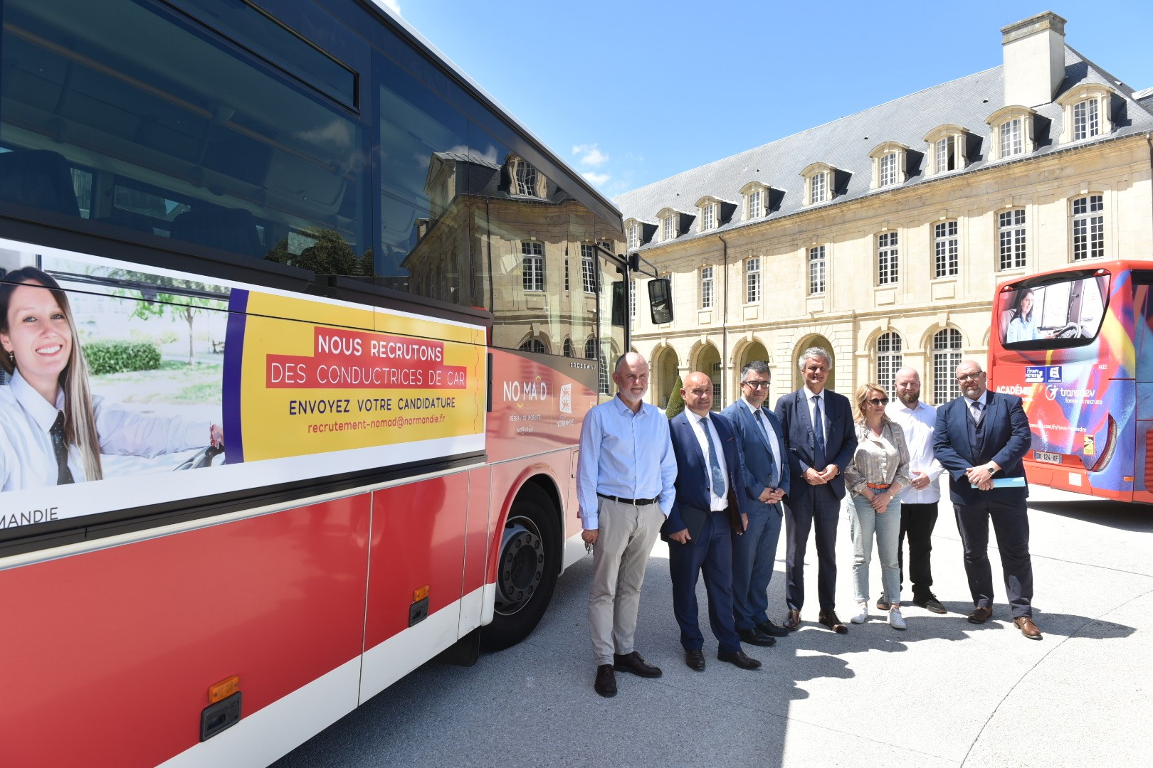 La Région Normandie et les transporteurs recrutent des conducteurs de car