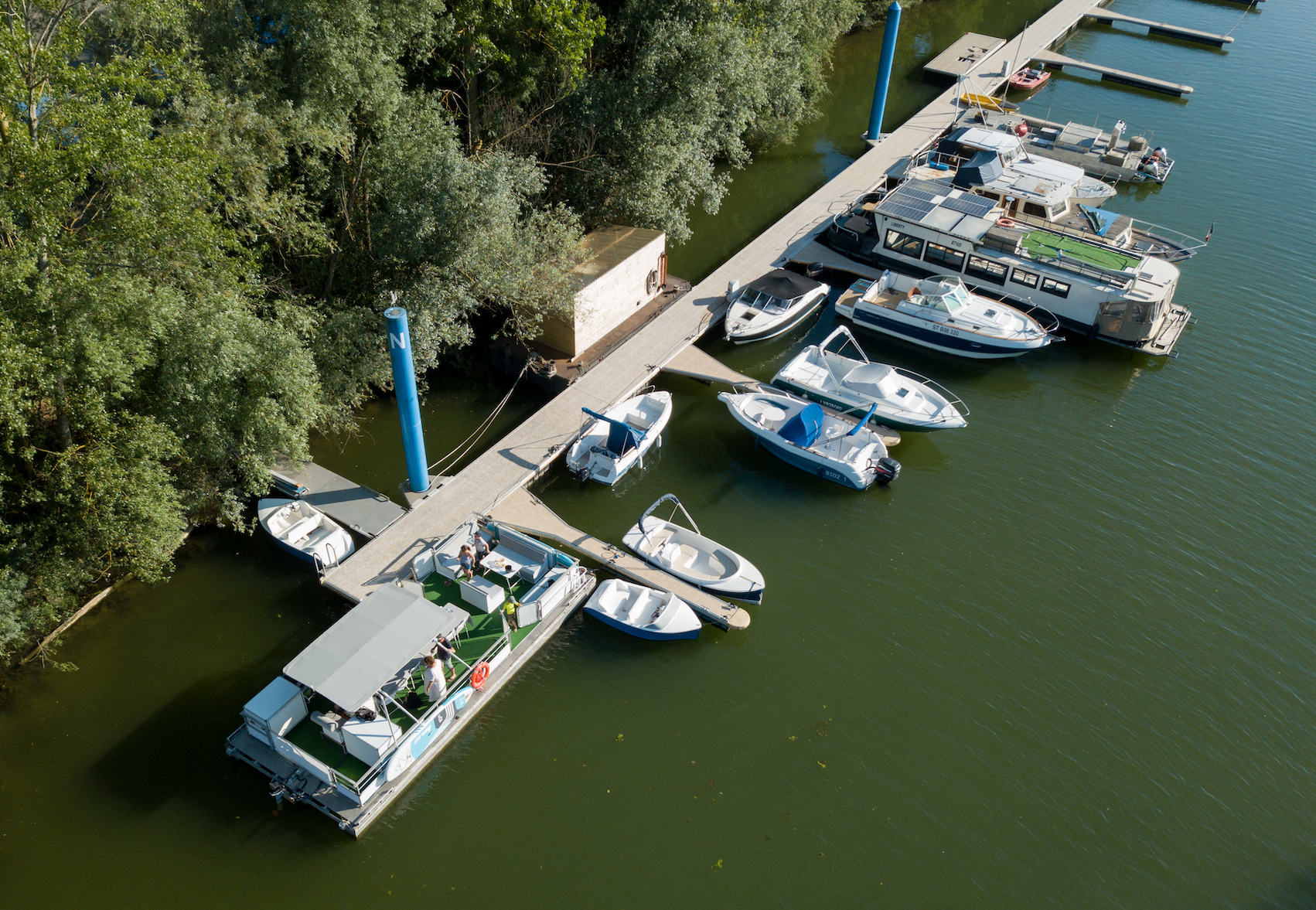 Loca-concept, une enseigne de location de bateaux de stand-up-paddles et de barges