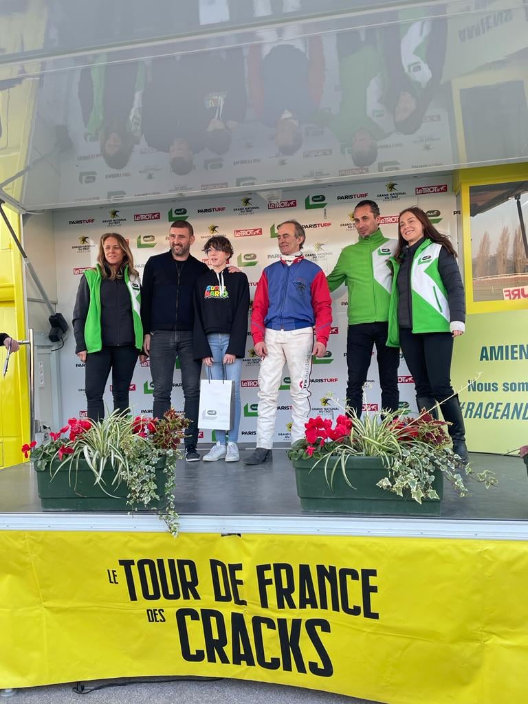 Entreprises et clubs à l'hippodrome d'Amiens pour la Route du Poisson