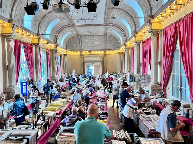 Le Grand marché et la Foire aux Vieux Papiers sont de retour 