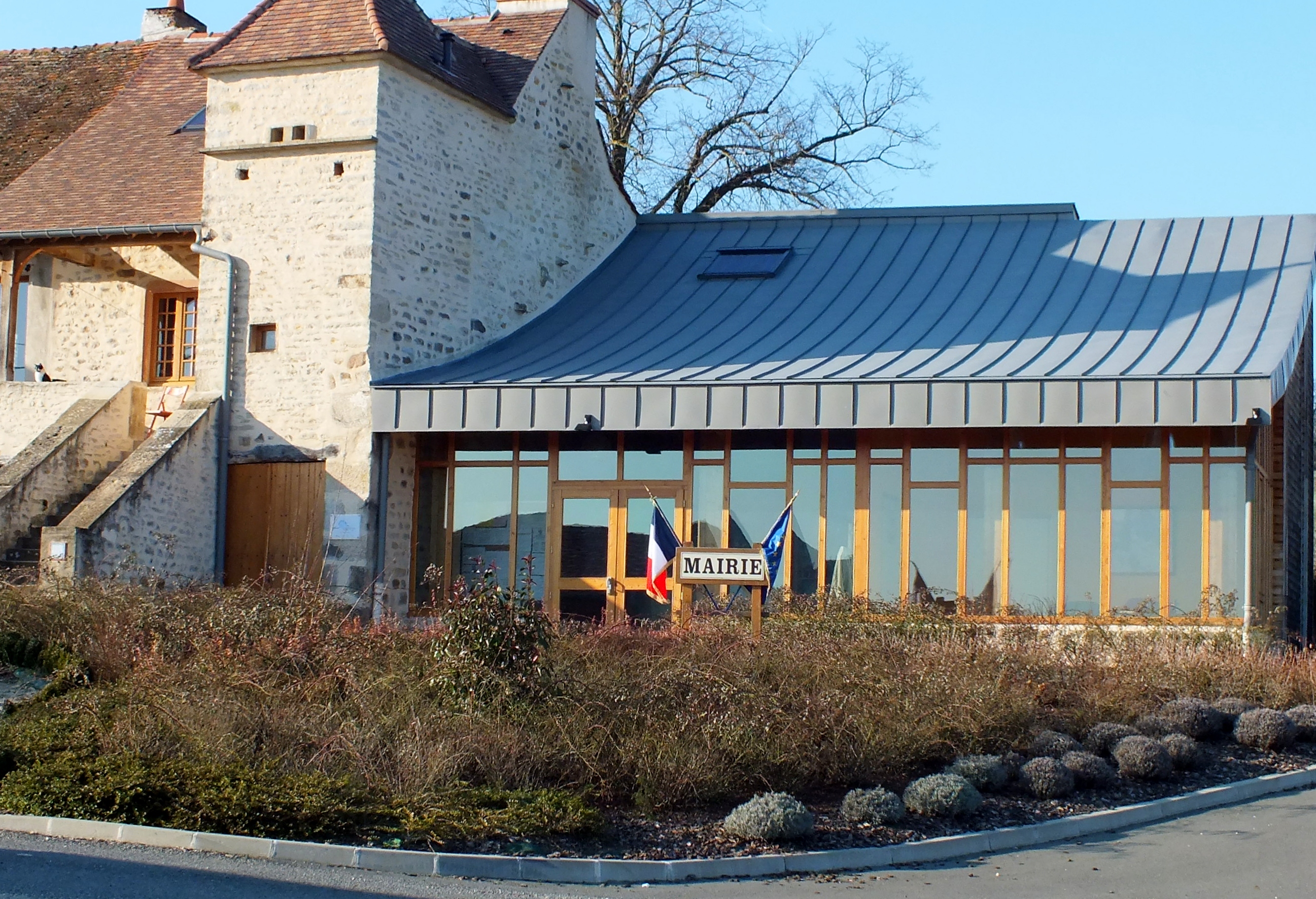 A Collonge-en-Charollais : Un (employé municipal) pour tous 