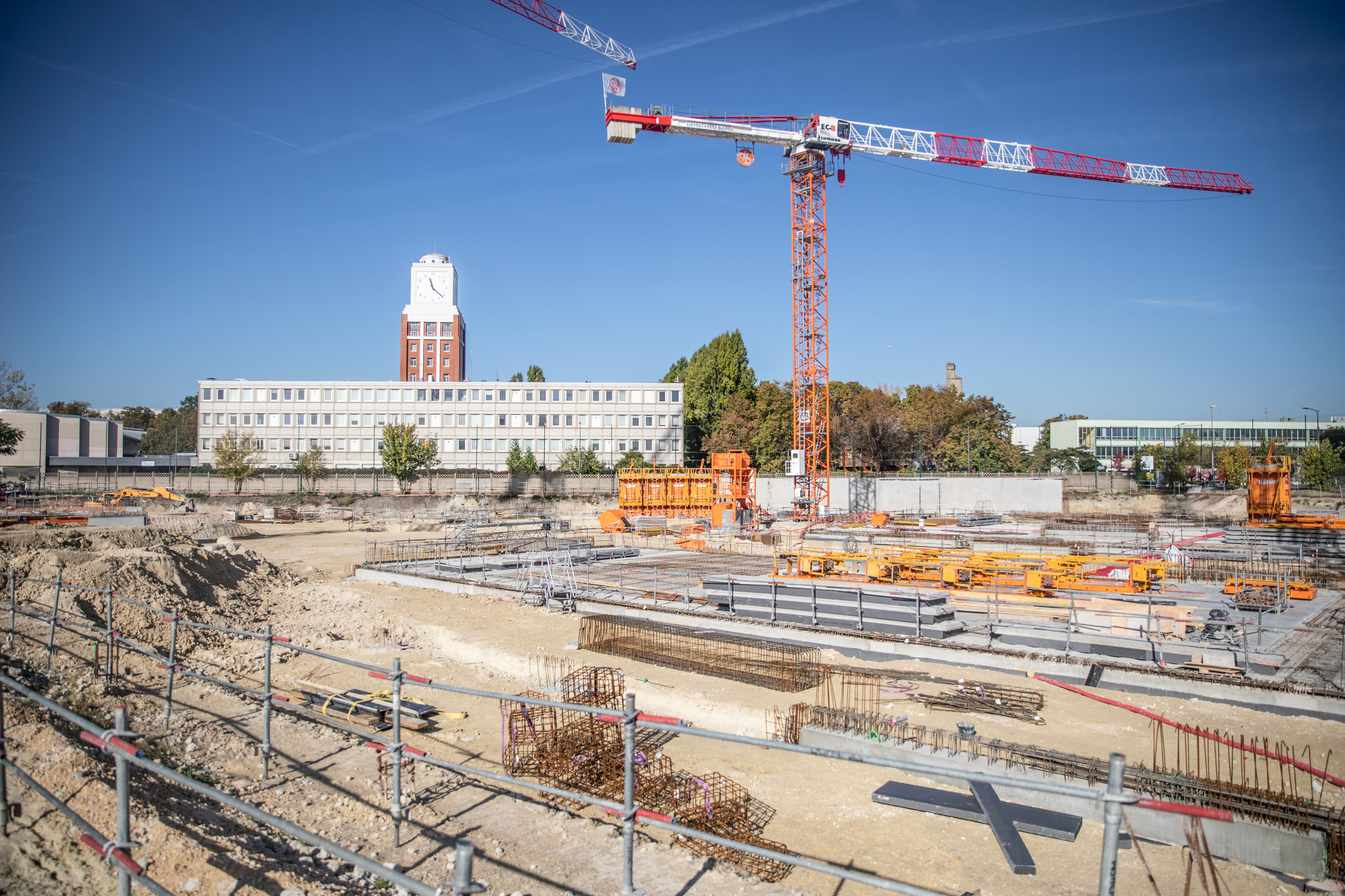 La première pierre du Prisme est posée