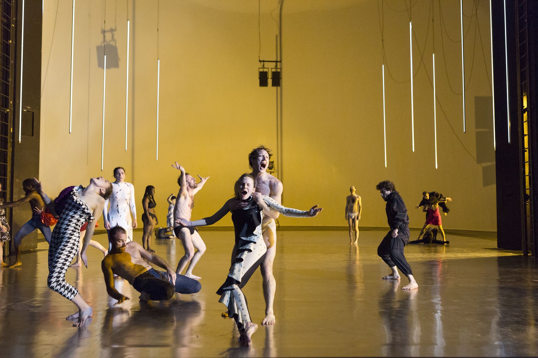 «10000 gestes» de Boris Charmatz à l'opéra de Lille