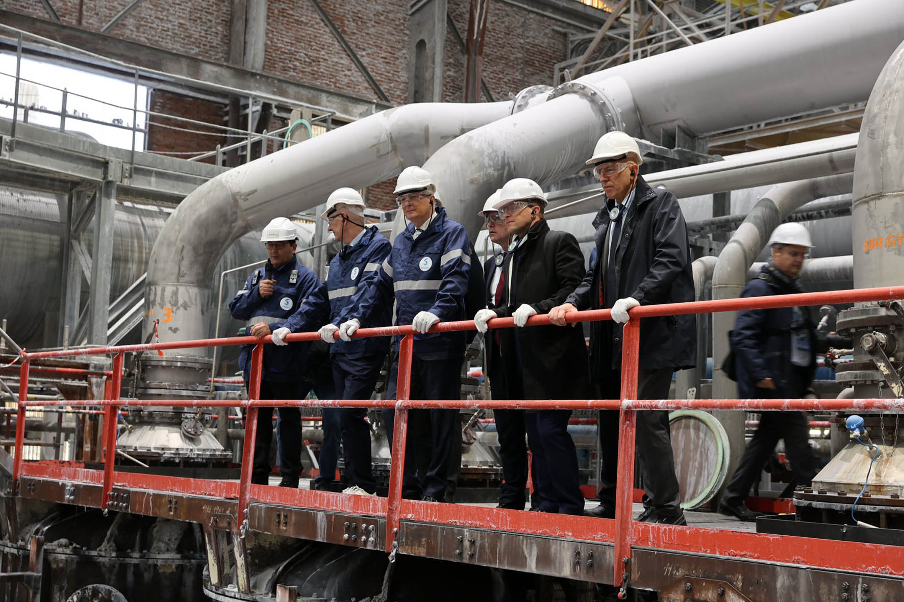 Le Maire et Lescure chez Solvay-Dombasle