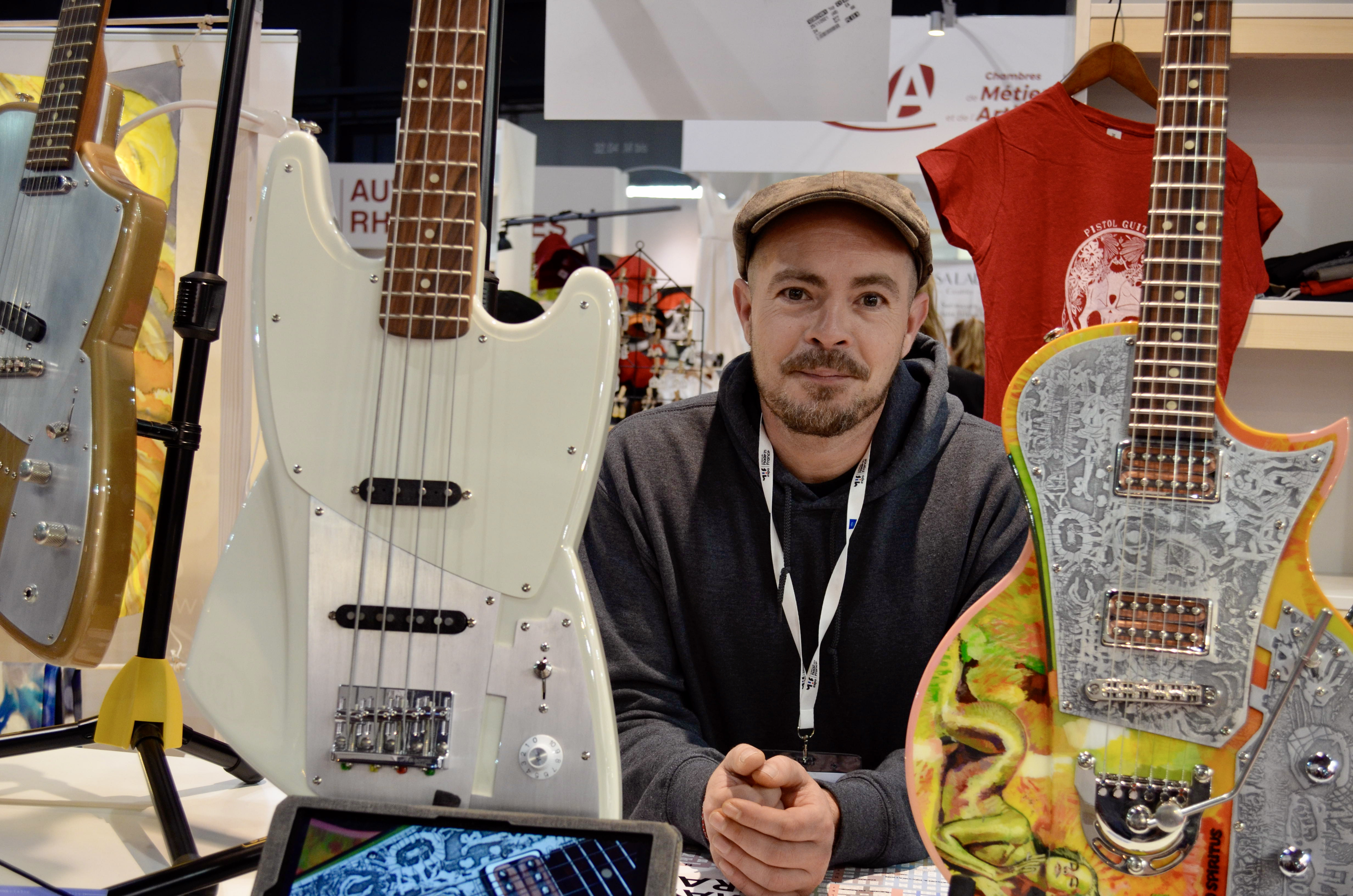 A Viserny, Pistol Guitars fabrique des guitares sur mesure et personnalisées