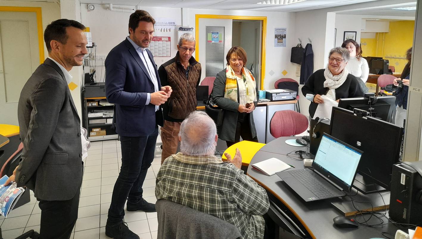 Dans l'Aisne, le Conseil départemental du numérique lutte contre l'illectronisme