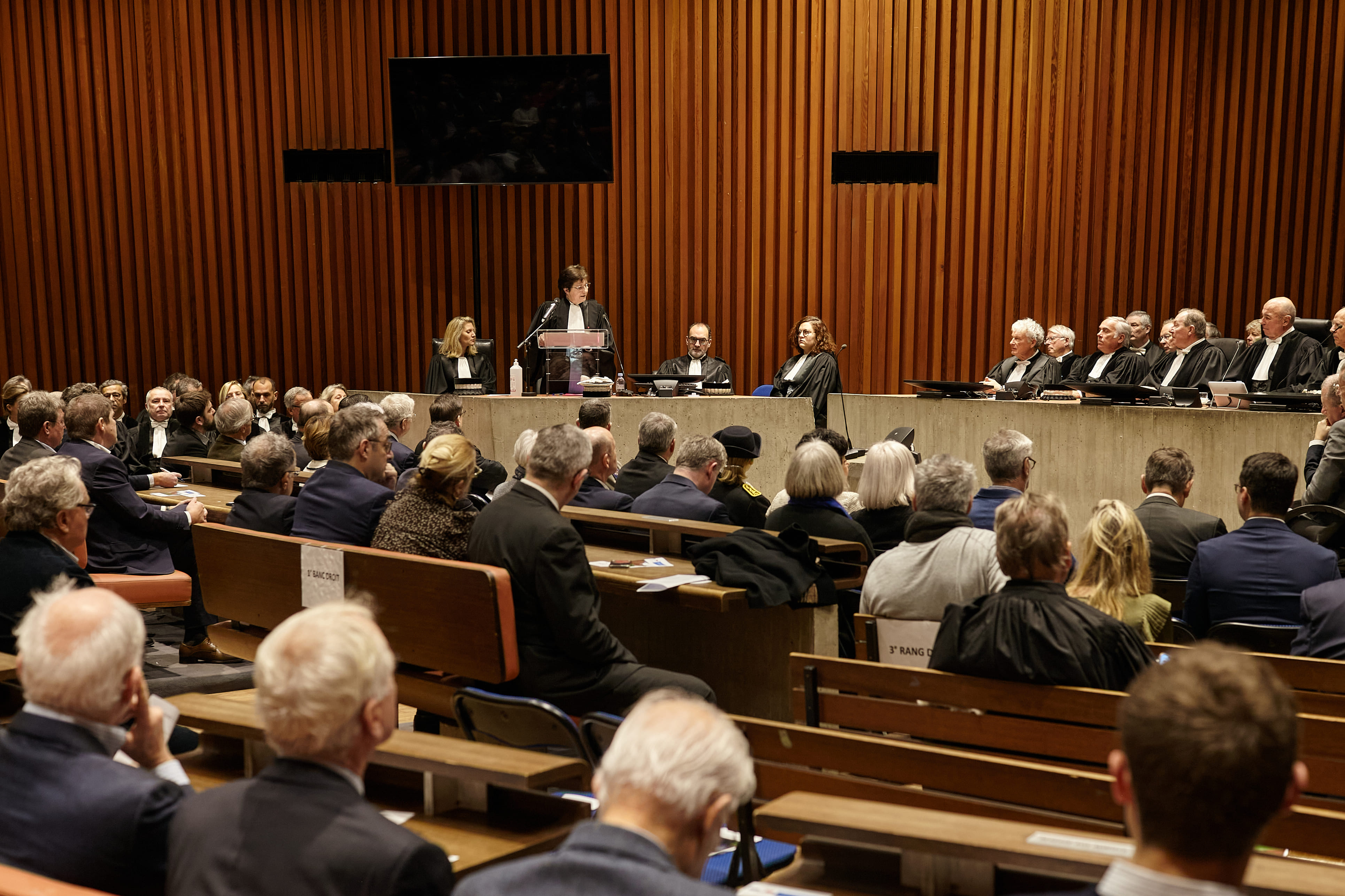 «L'année 2023 qui s'ouvre s'avère très incertaine»