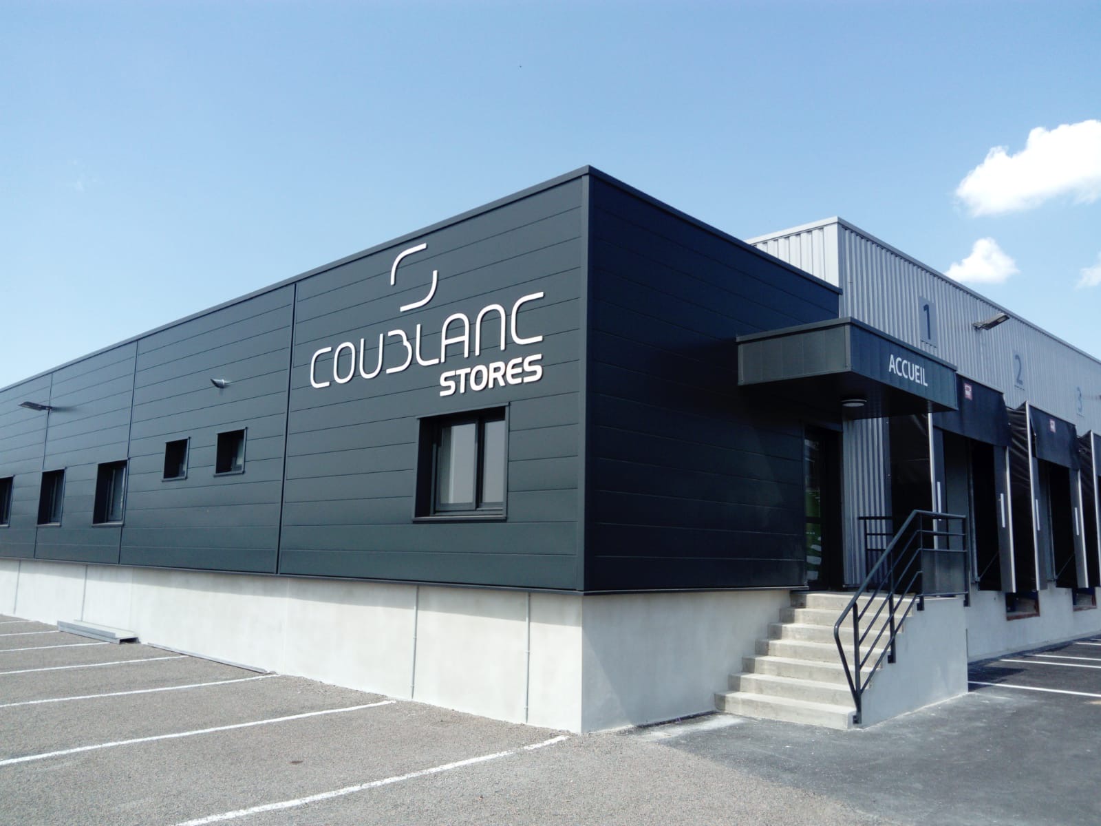 Coublanc Stores : embauches à la clé pour la nouvelle unité de laquage