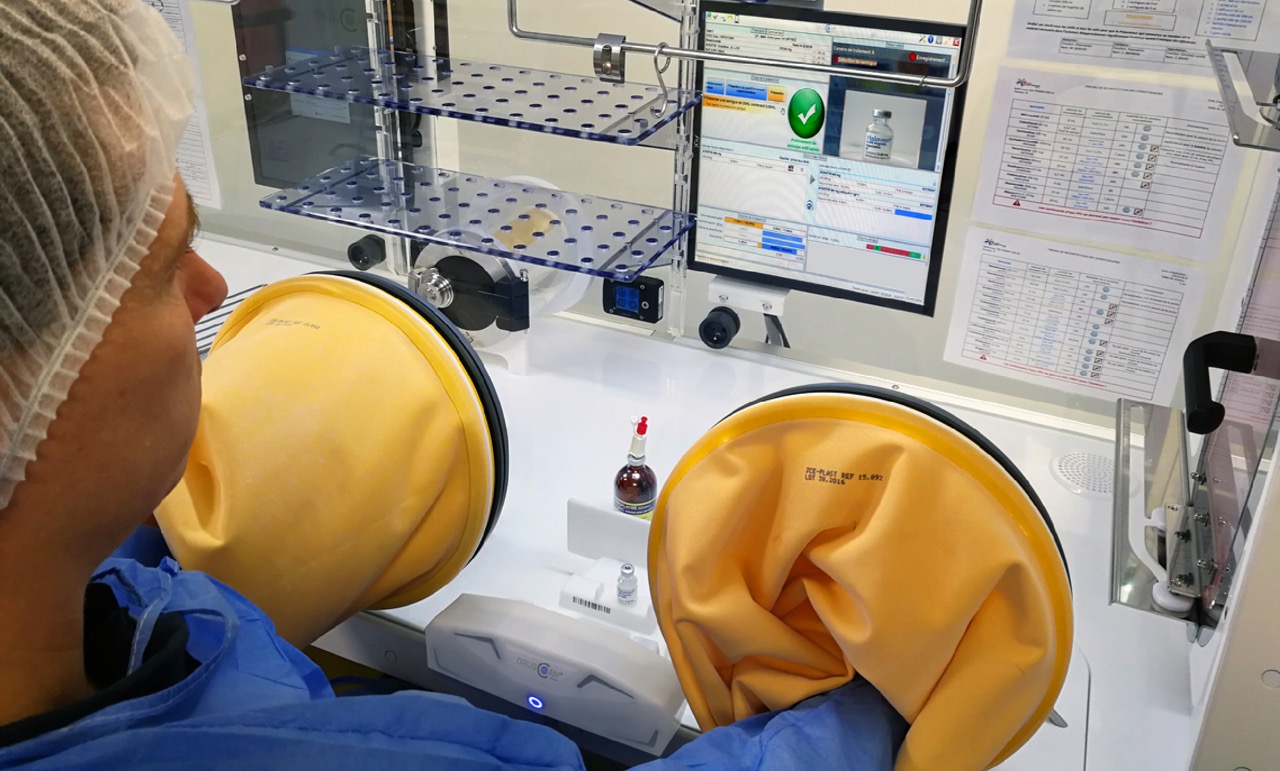 Le CHU de Rouen s'équipe pour sécuriser ses préparations en pharmacie