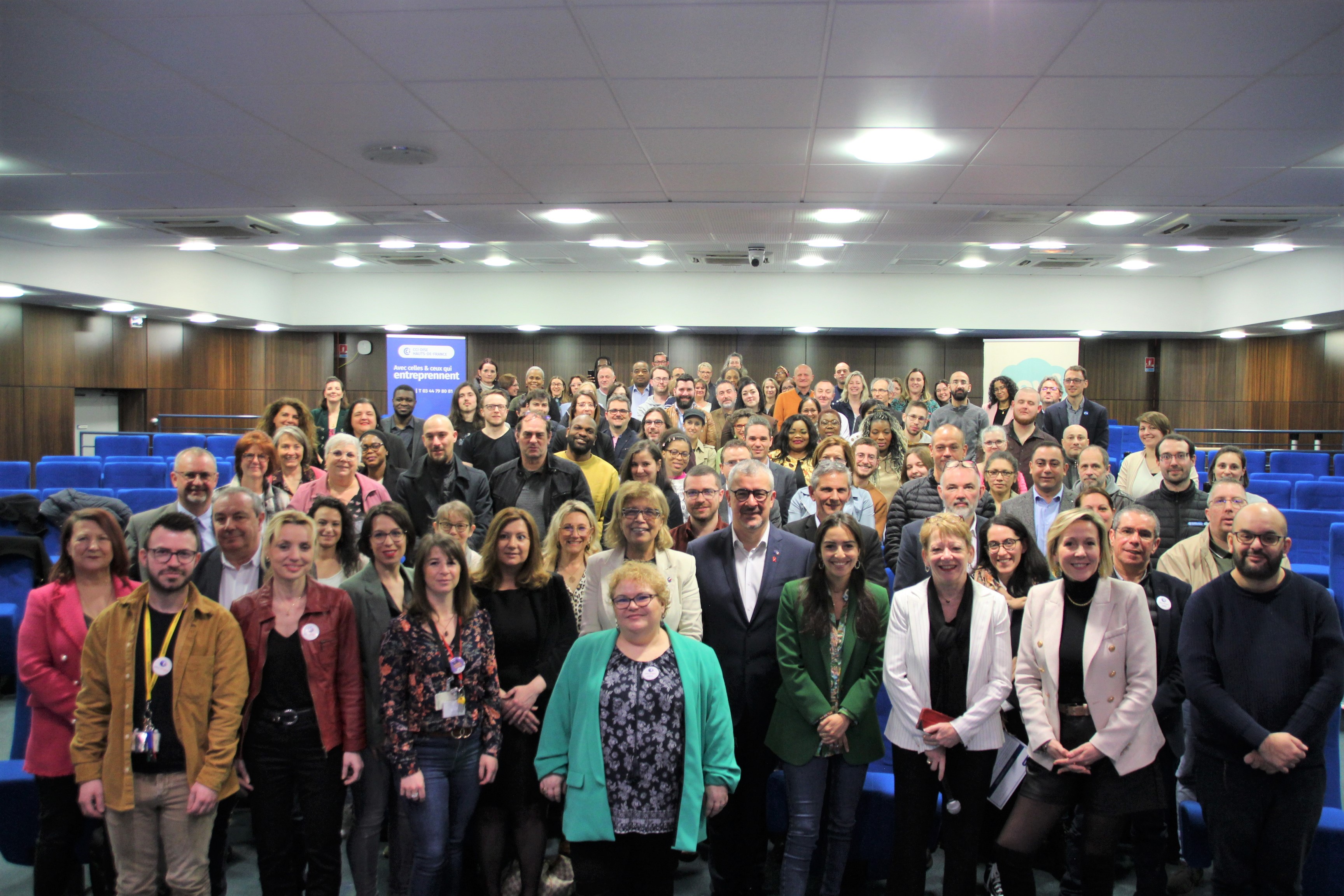 100 futurs créateurs d'entreprise diplômés par la CCI Oise 