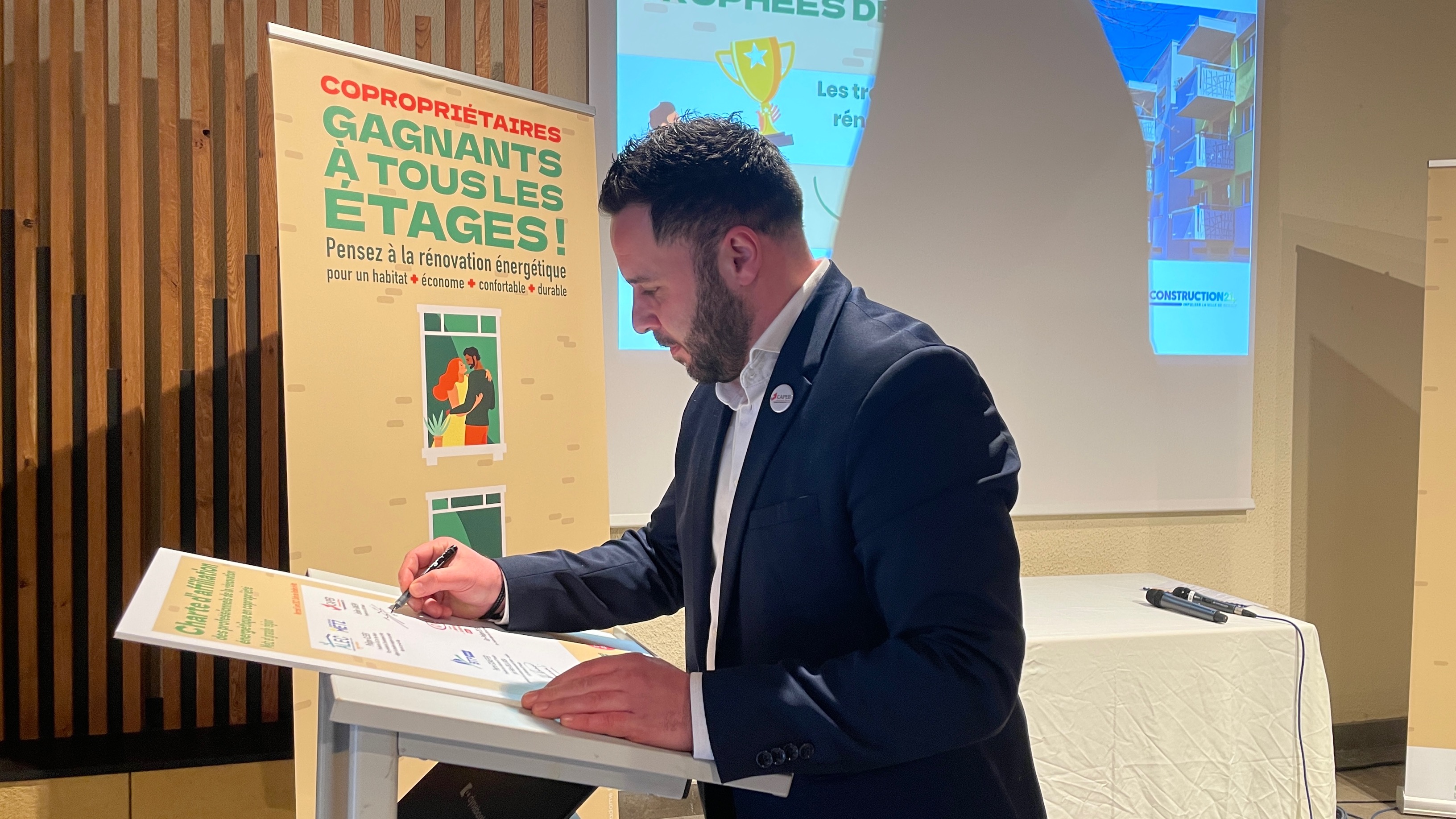 La charte d'affiliation pour la rénovation énergétique en copropriété est signée 