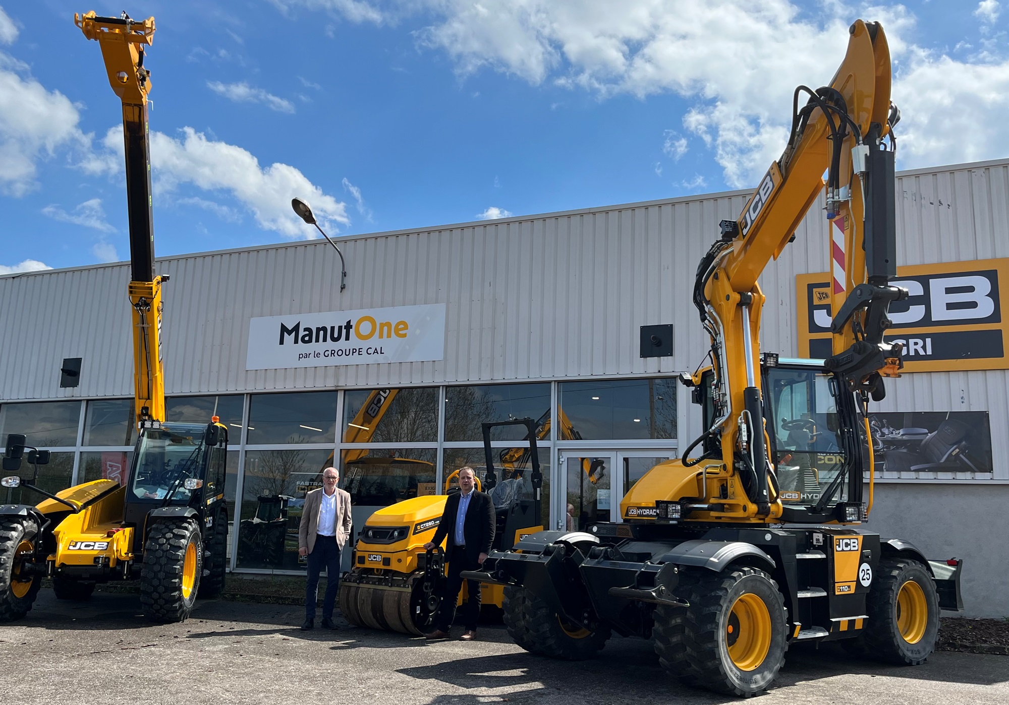 ManutOne renforce son partenariat avec JCB