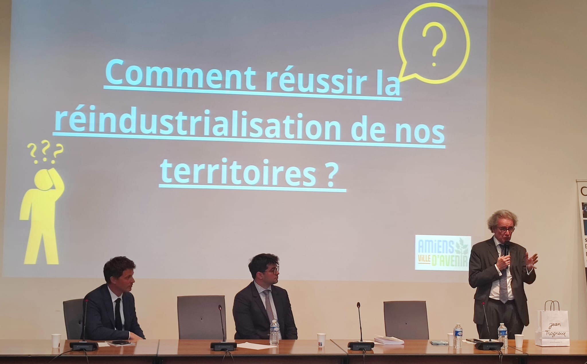  Débat sur la réindustrialisation des territoires avec Amiens ville d'avenir