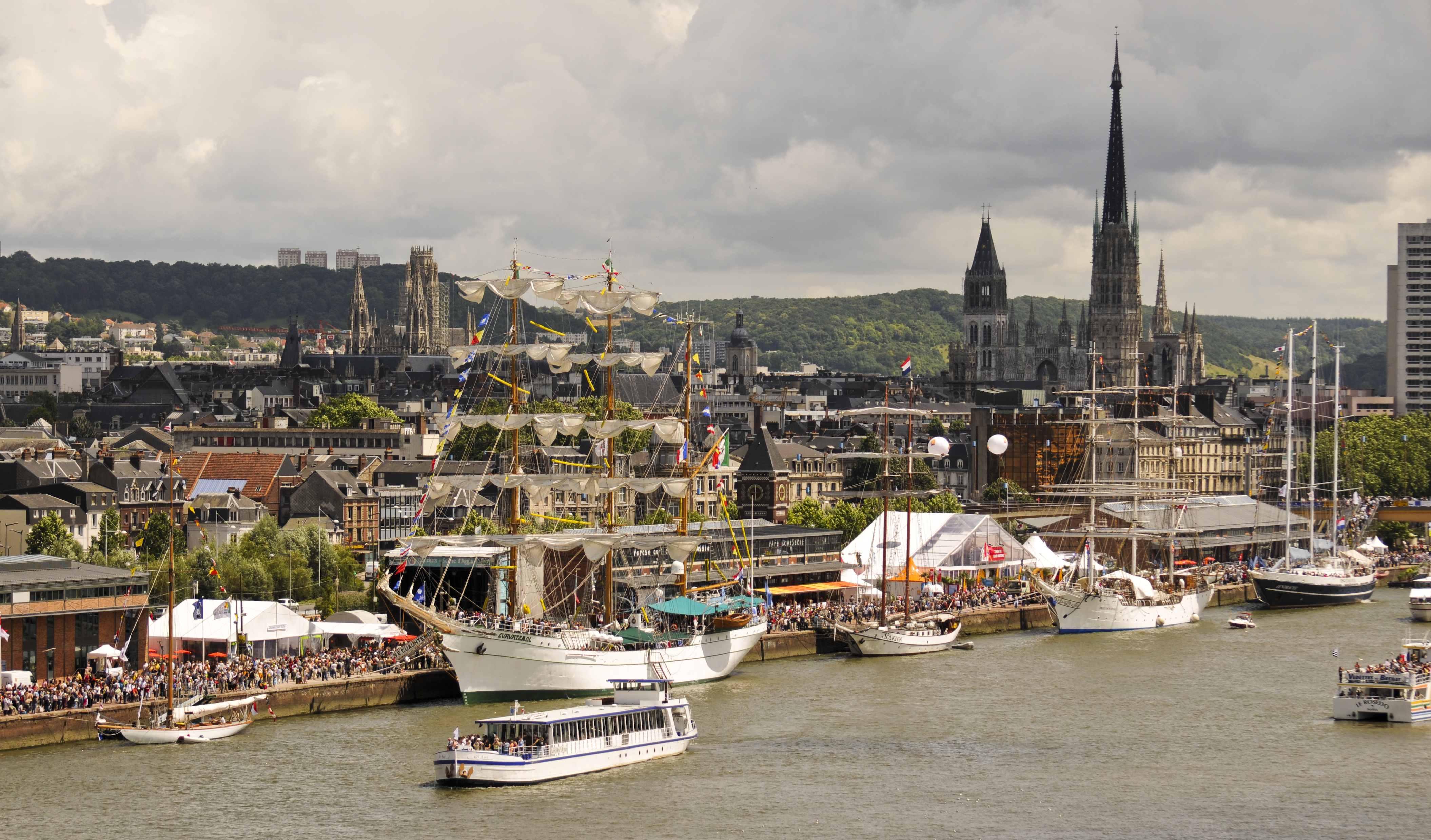 Rouen Tourisme sur le pont pour l'Armada et la saison estivale