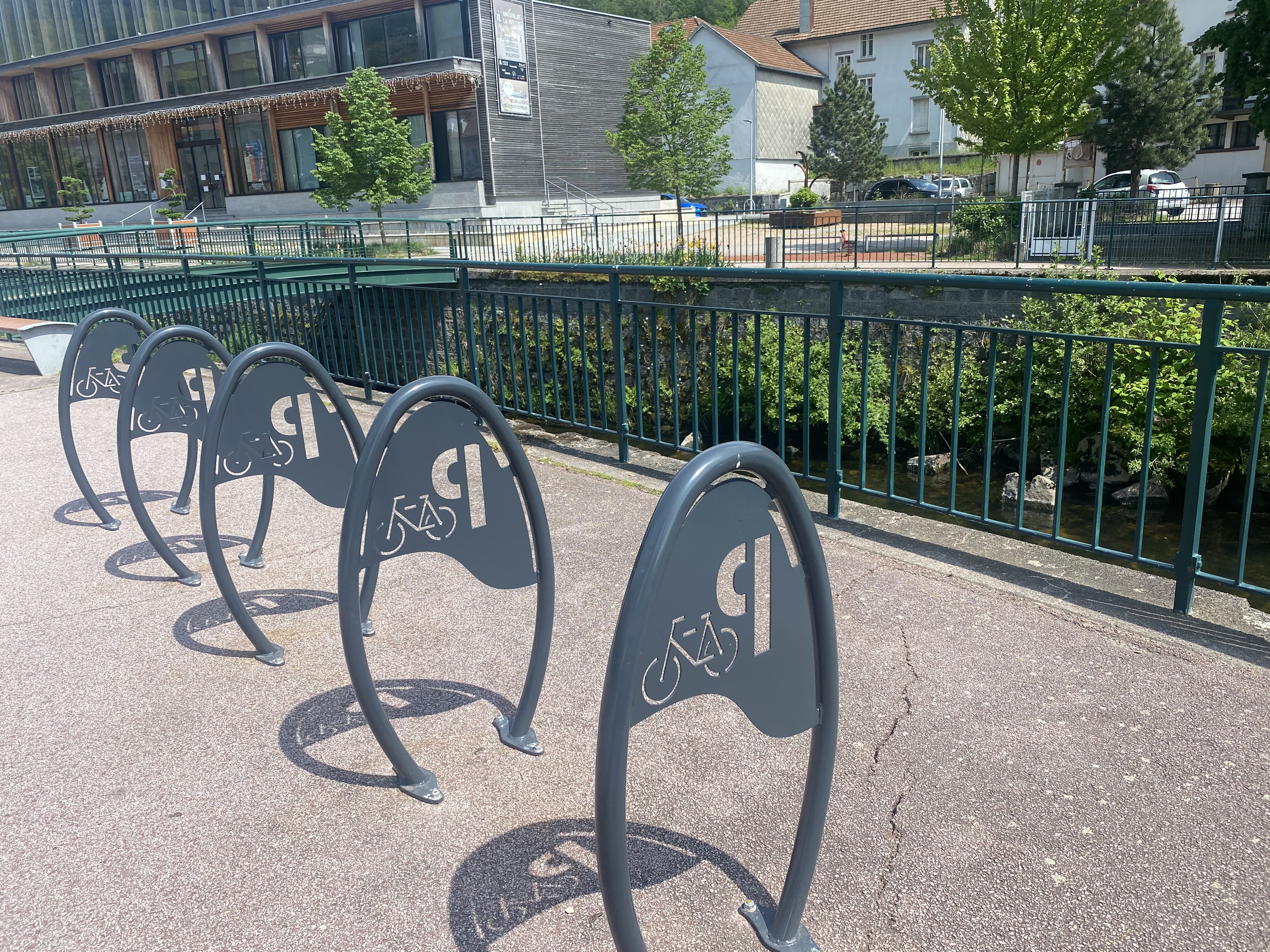Des stationnements vélo installés à La Bresse