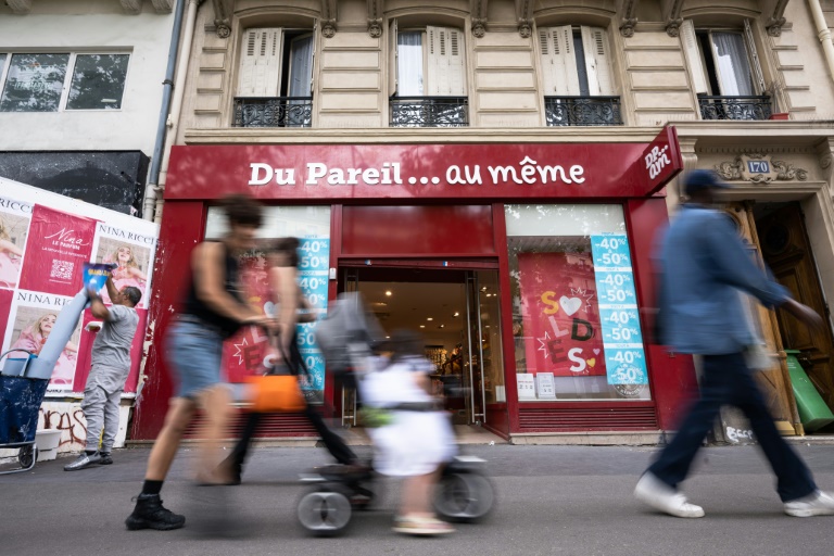 Prêt-à-porter : Du Pareil Au Même (DPAM) en redressement judiciaire, procédure de sauvegarde pour Sergent Major