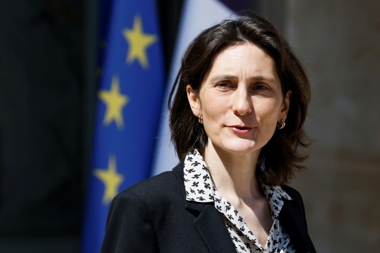 Après la plainte en diffamation de Le Graët, la ministre Oudéa-Castera visée par la CJR