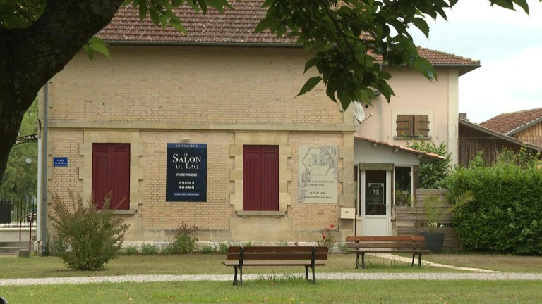 Un an après les incendies en Gironde, le souvenir encore à vif des évacués