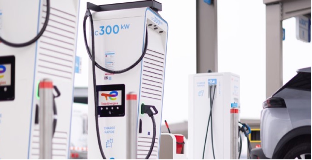 La station TotalÉnergies d'Urvillers est désormais équipée de bornes de recharge électrique haute puissance 