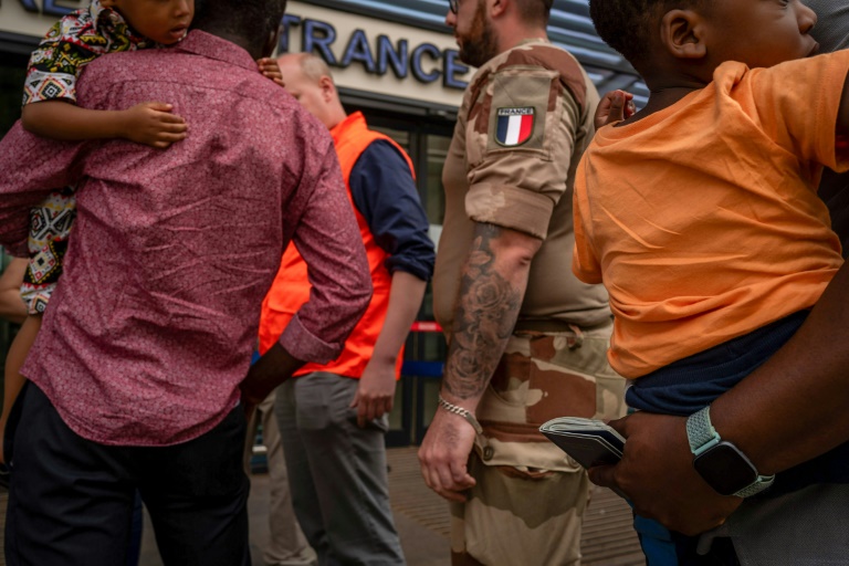 Niger: les militaires ouest-africains prêts à intervenir contre les putschistes