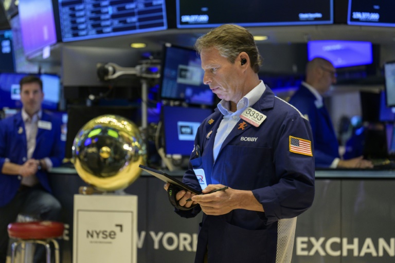 Wall Street en baisse, petite correction après l'abaissement de la note des Etats-Unis
